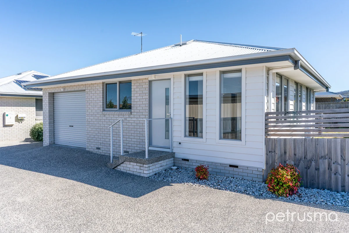 1/4 Mabel Close, Rokeby TAS 7019
