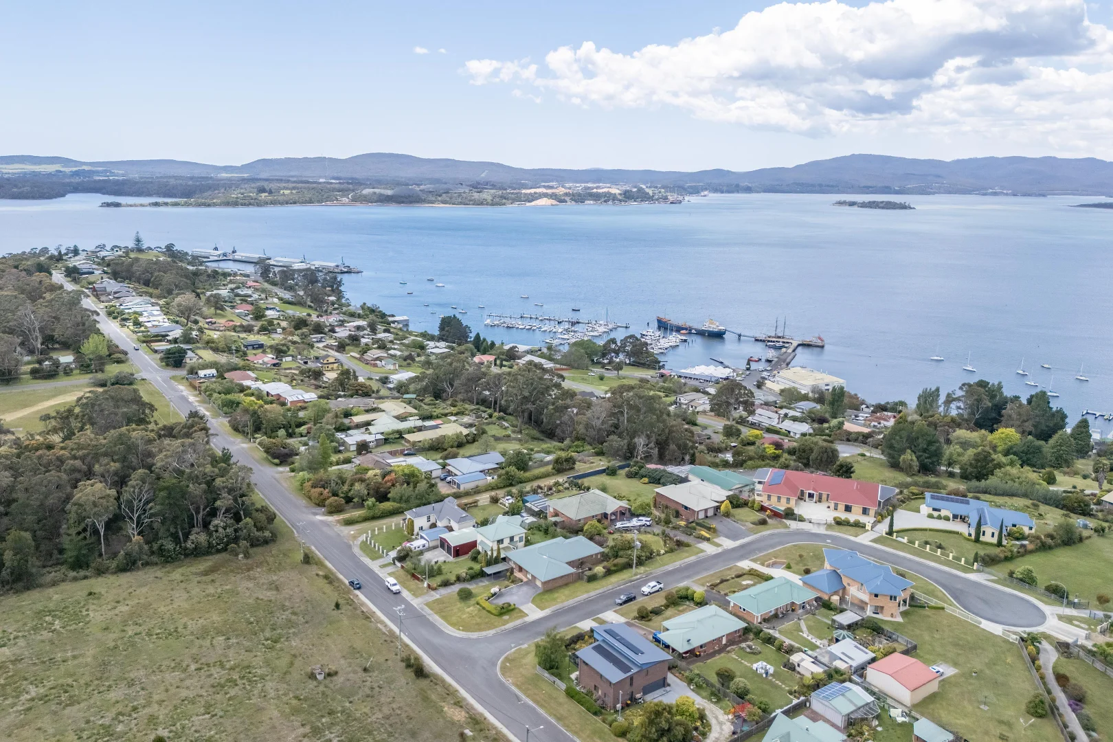Additional image 6 of 82 Oxford Street, Beauty Point TAS 7270