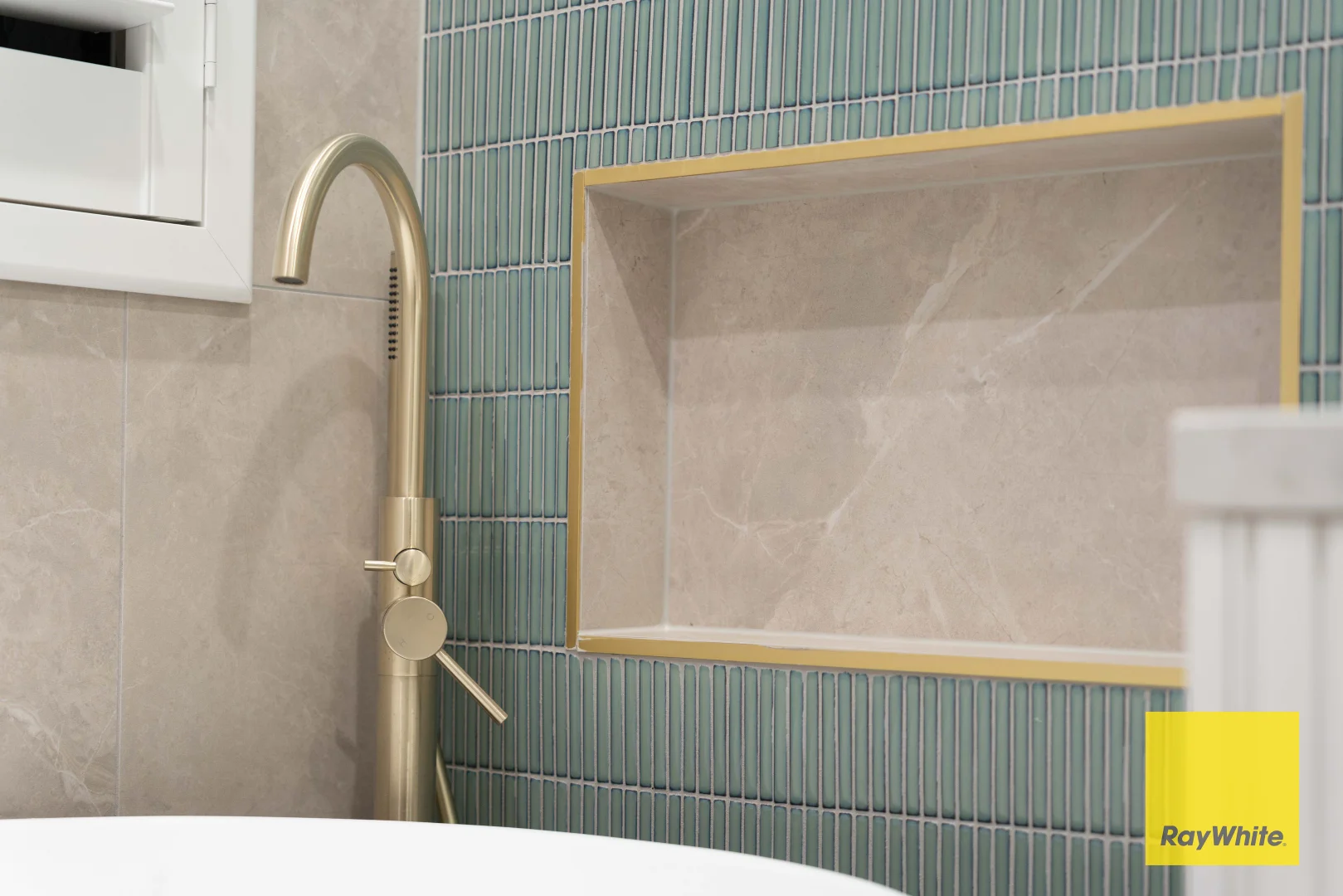 Additional image 45 of 33 Tournament Drive, Sanctuary Lakes VIC 3030