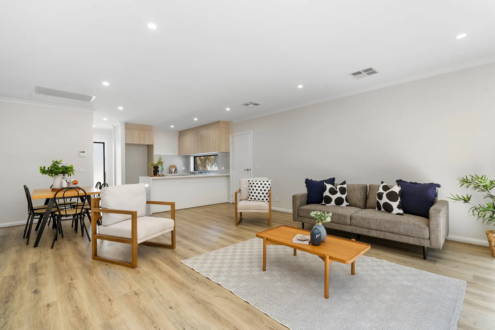 Additional image 10 of 2/120 Sutherland Street, Kilmore VIC 3764