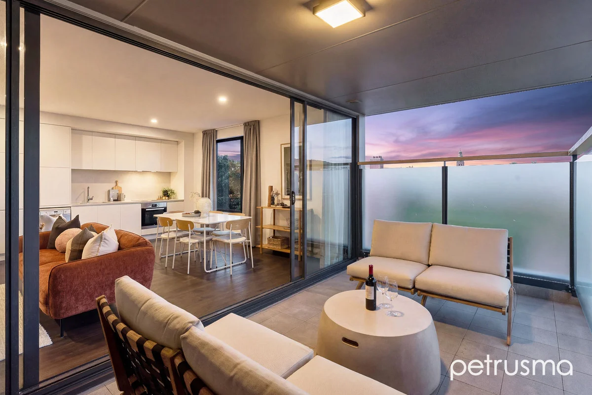 15/51 Sandy Bay Road, Battery Point TAS 7004