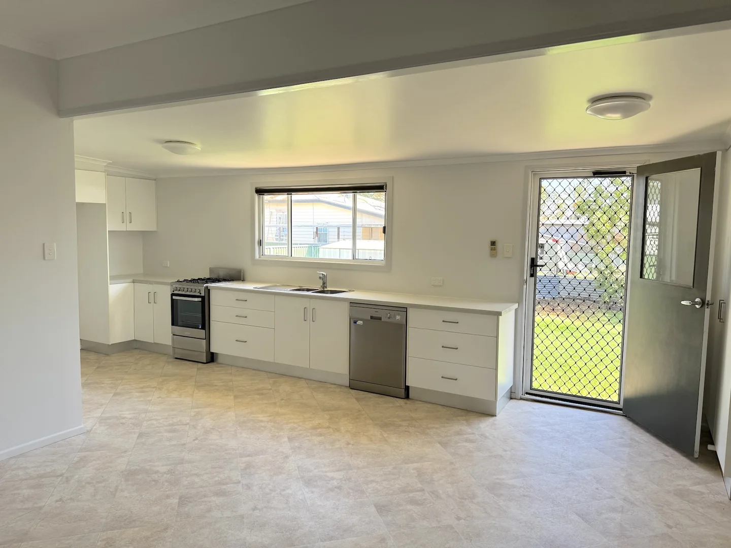 Additional image 2 of 13 Phillip Street, Roma QLD 4455