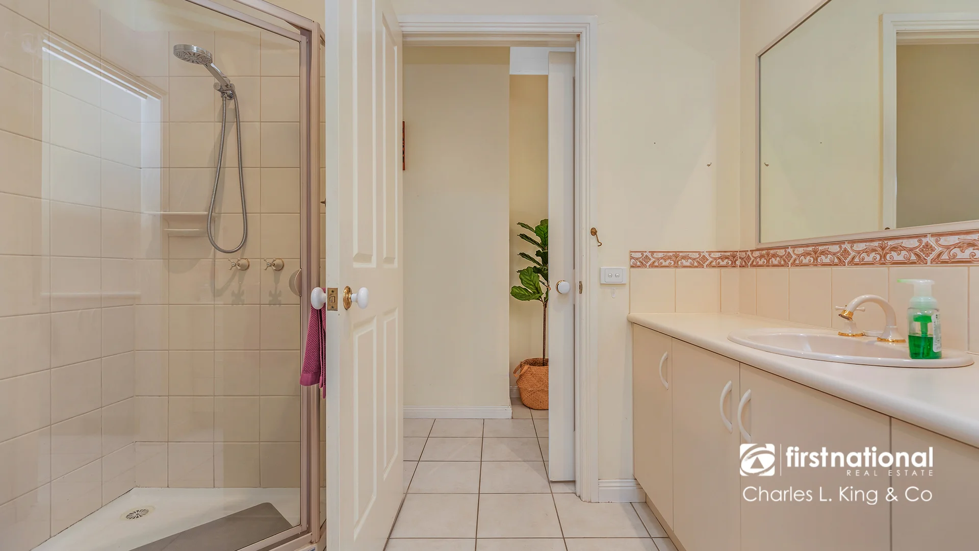 Additional image 10 of 1/23 Hare Street, Echuca VIC 3564