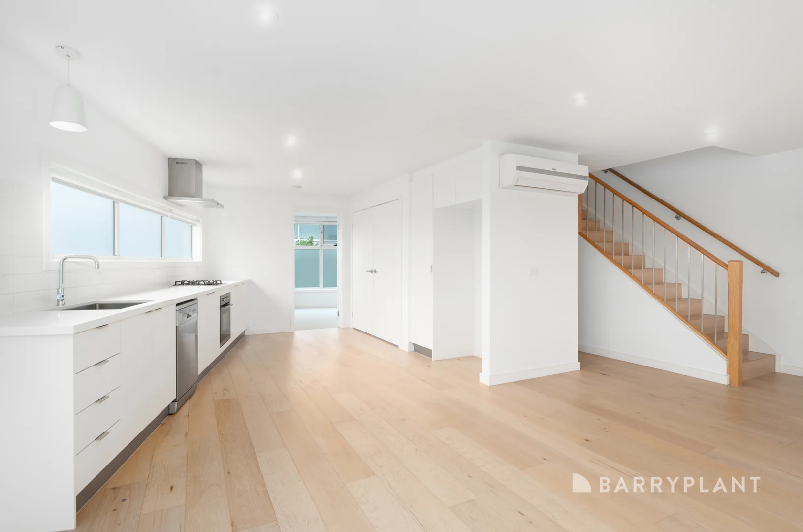 Additional image 3 of 2/54 Barrabool Road, Highton VIC 3216