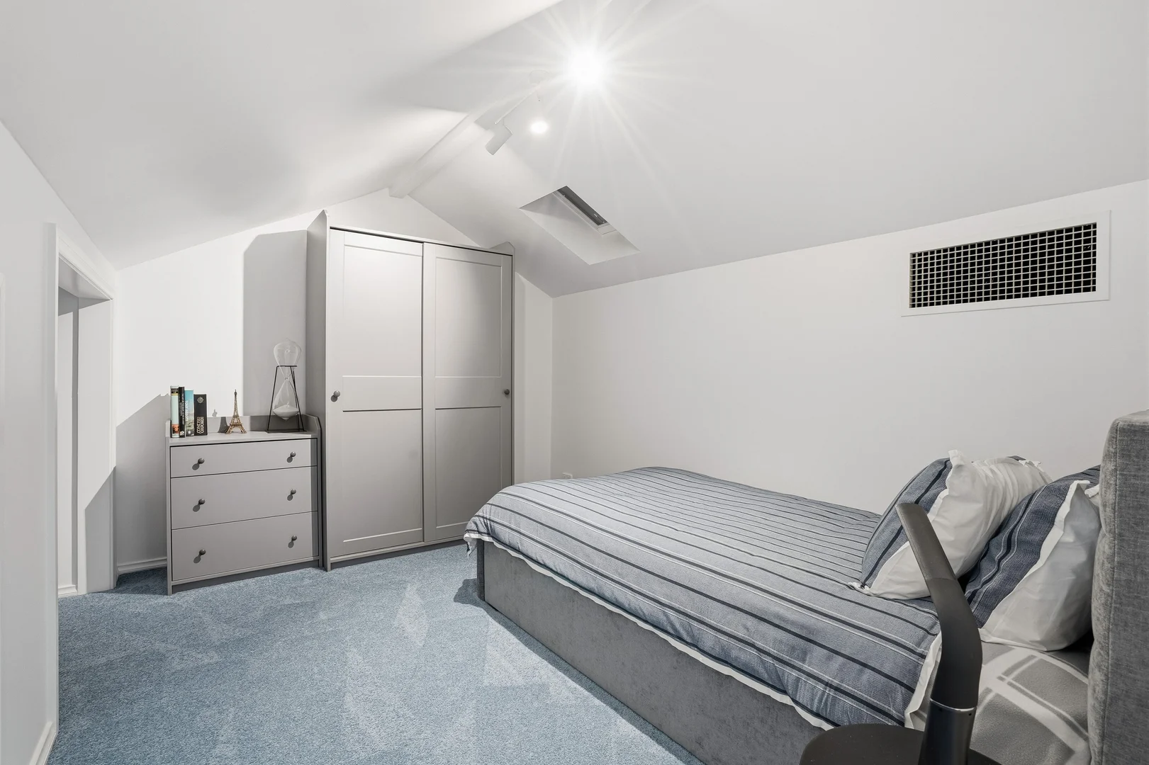 Additional image 16 of 2/61 Bay View Terrace, Claremont WA 6010