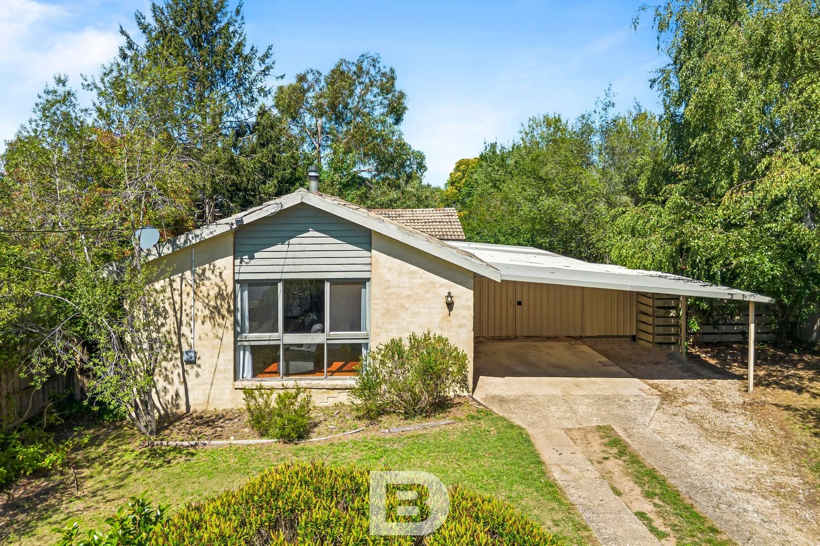 22 Anne Road, Woodend VIC 3442
