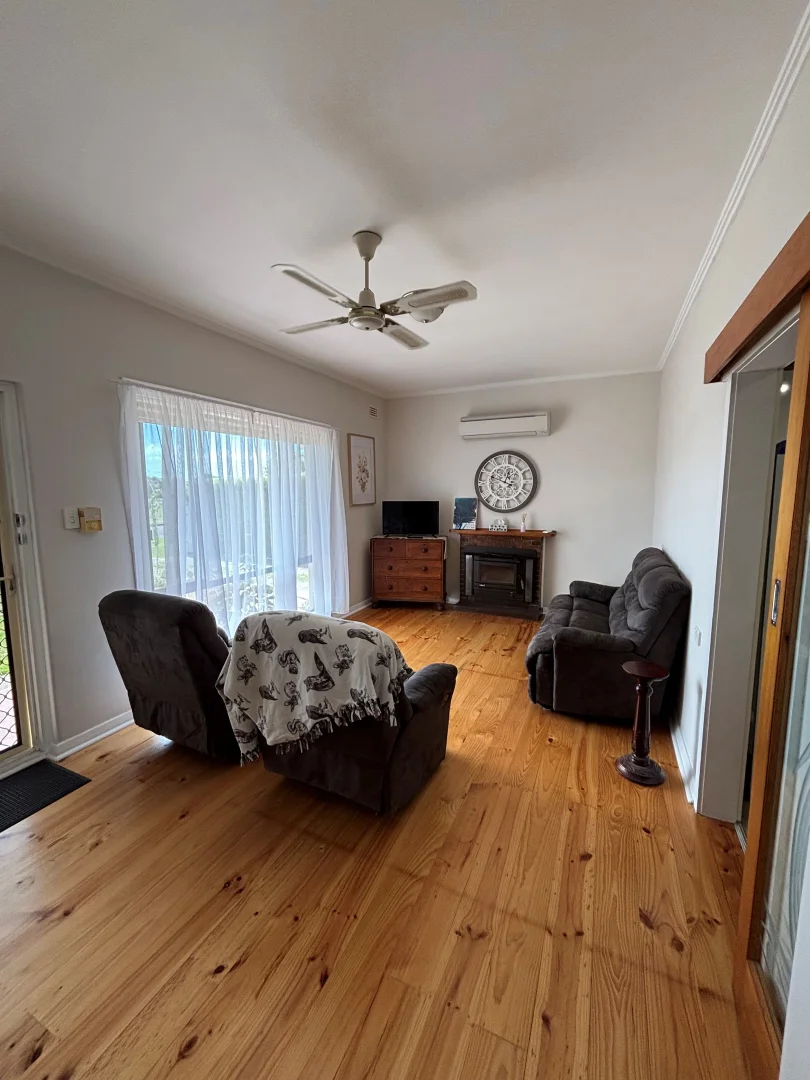 Additional image 3 of 17 Plunkett Terrace, Millicent SA 5280