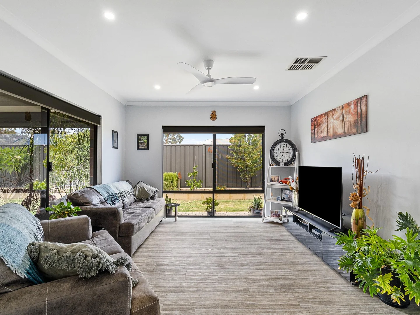 Additional image 9 of 22 Dragonfly Boulevard, Lakelands WA 6180