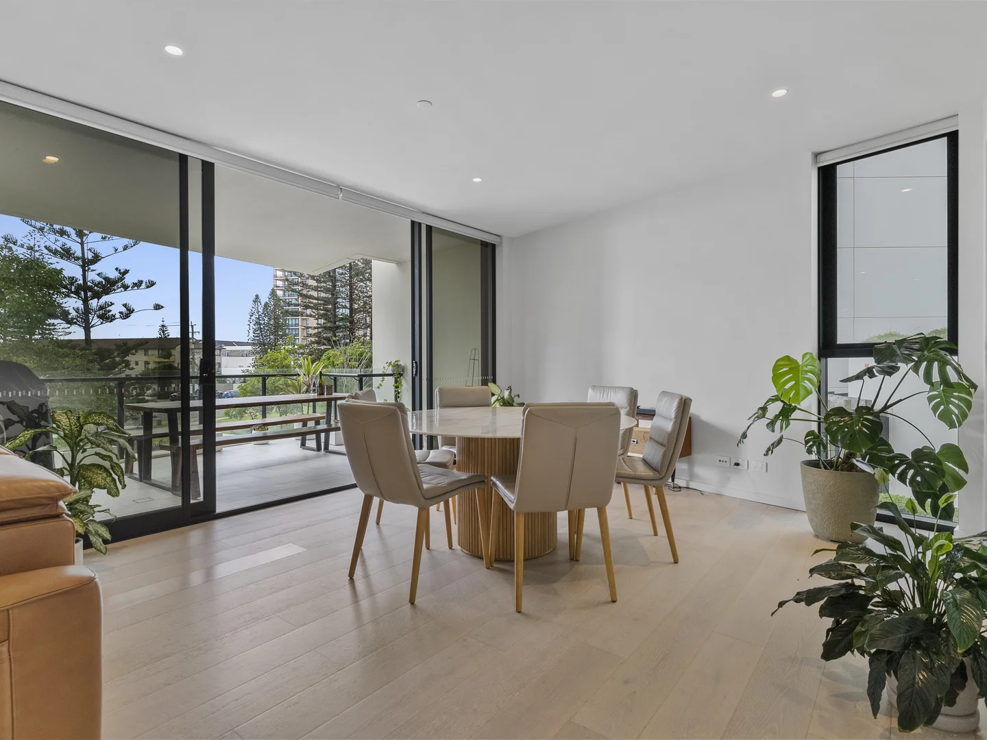 Additional image 3 of 2204/1328 Gold Coast Highway, Palm Beach QLD 4221