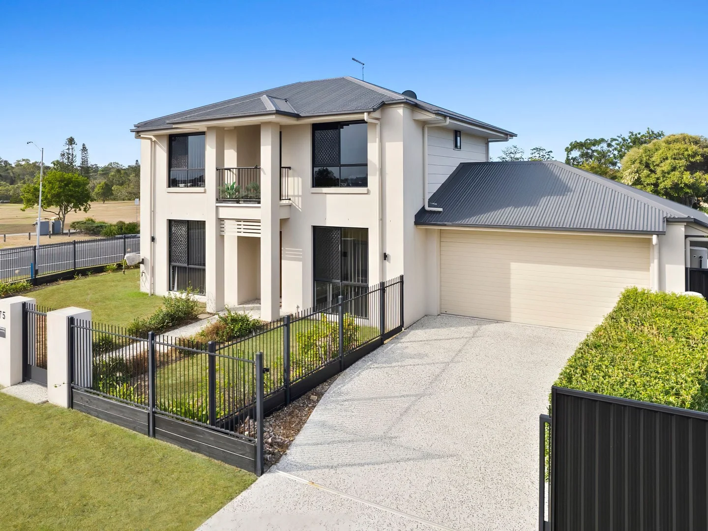 Additional image 4 of 75 Solander Esp, Banksia Beach QLD 4507