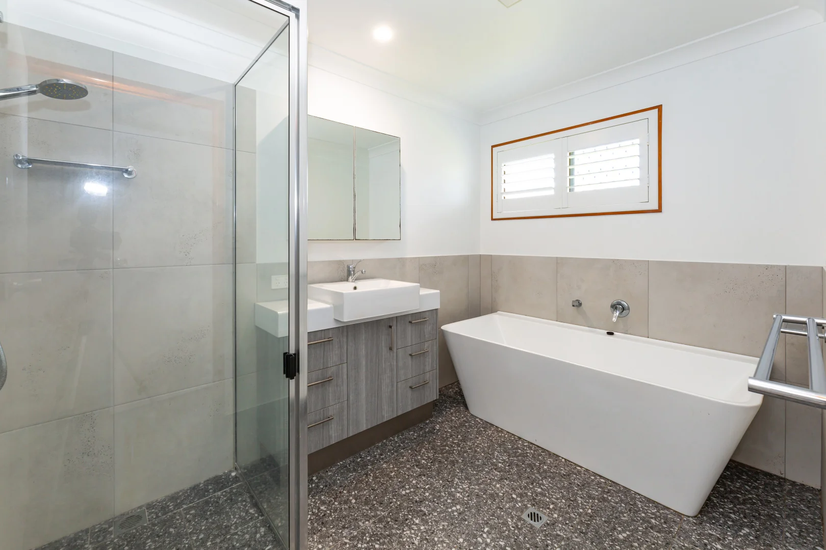 Additional image 13 of 89 Elliott Heads Road, Kepnock QLD 4670