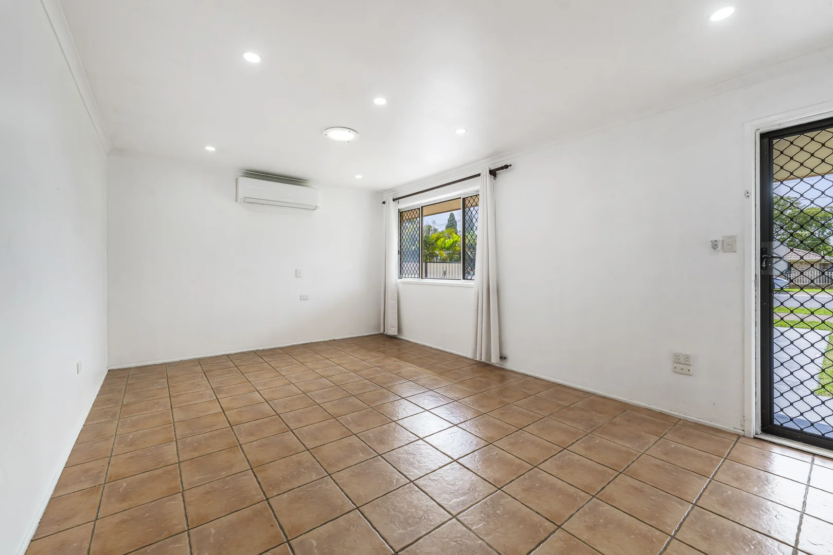Additional image 4 of 509 Greenwattle Street, Glenvale QLD 4350