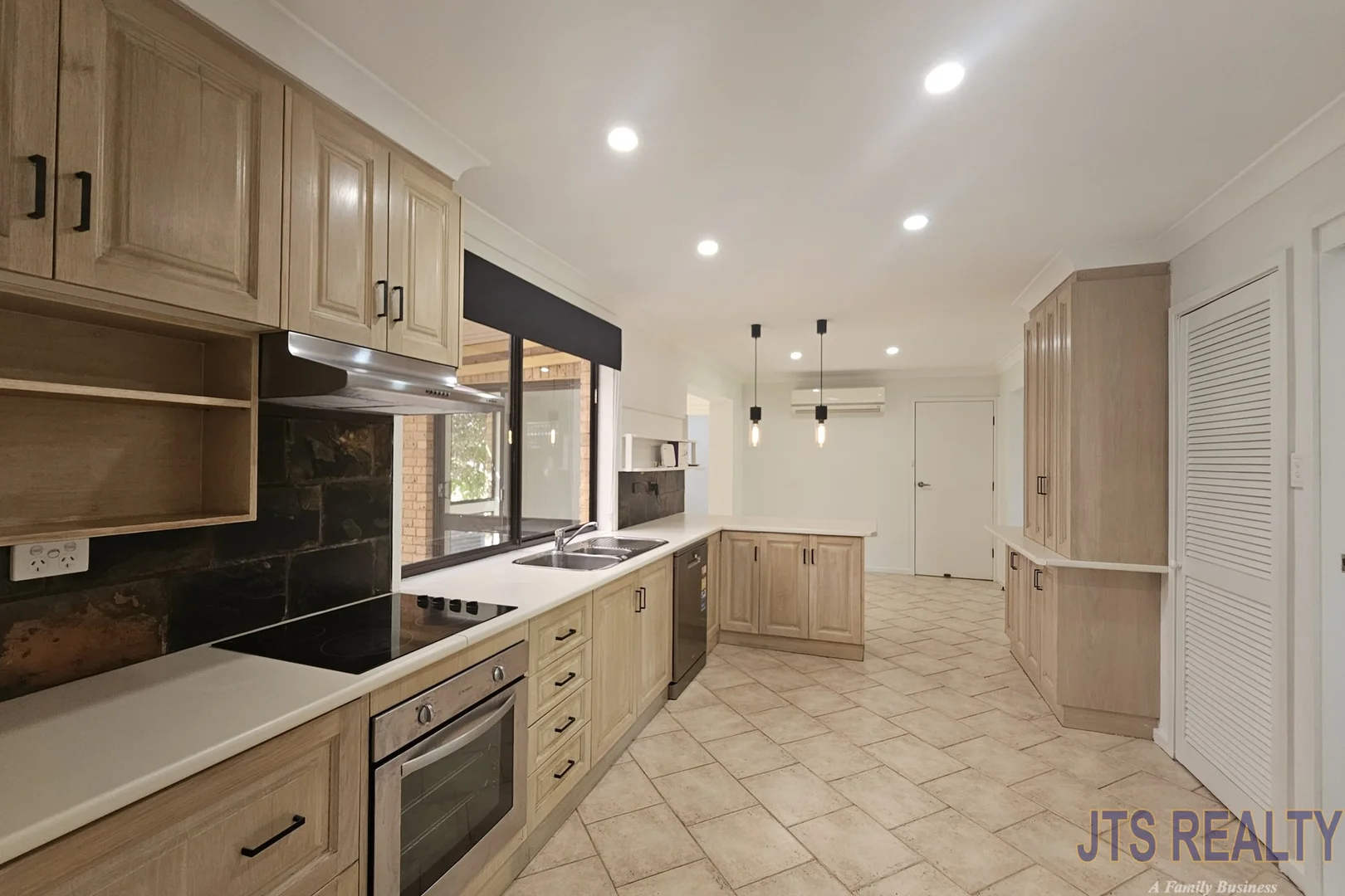 Additional image 2 of 22 McClintock Drive, Muswellbrook NSW 2333