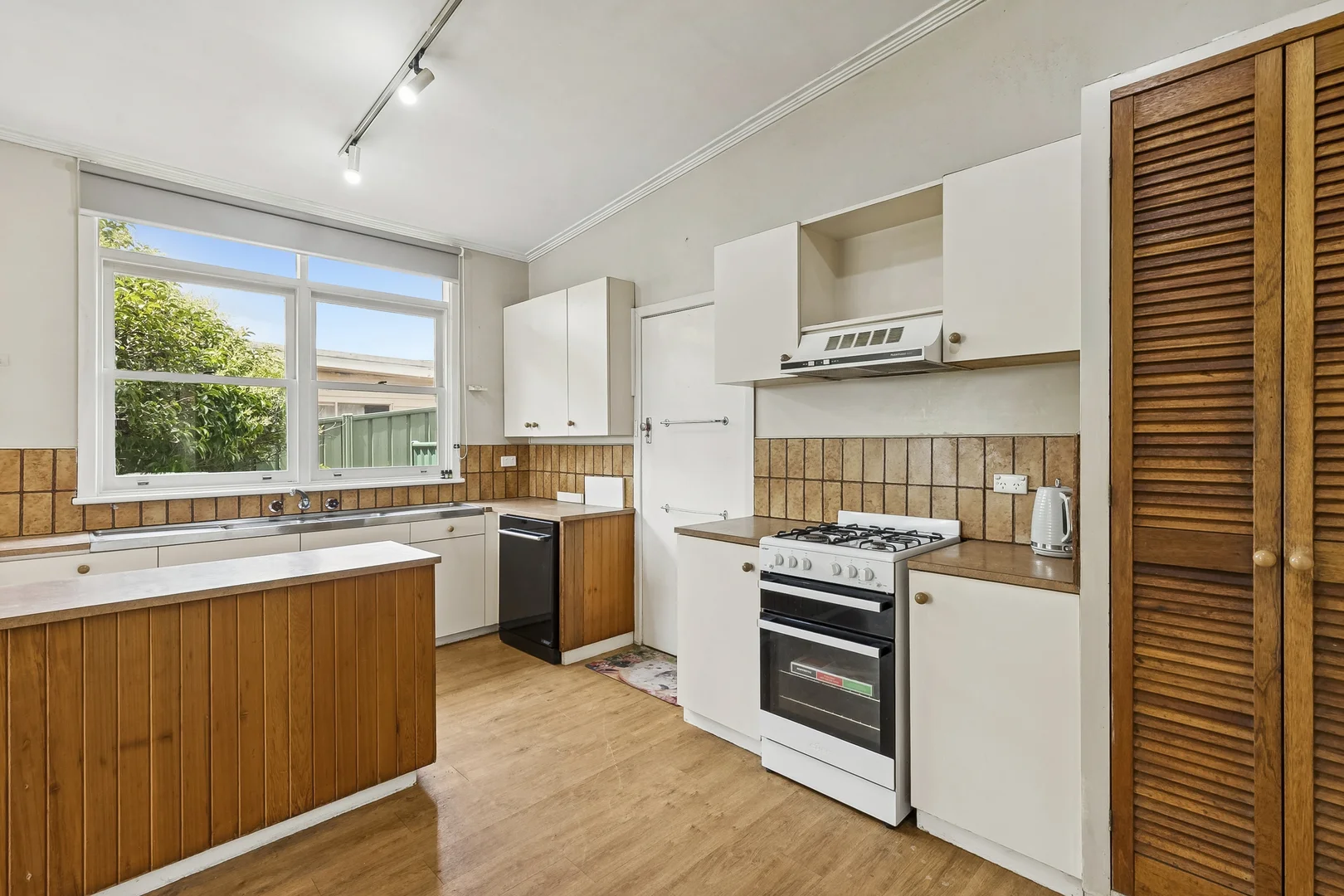 Additional image 8 of 35 Gordon Crescent, Seymour VIC 3660