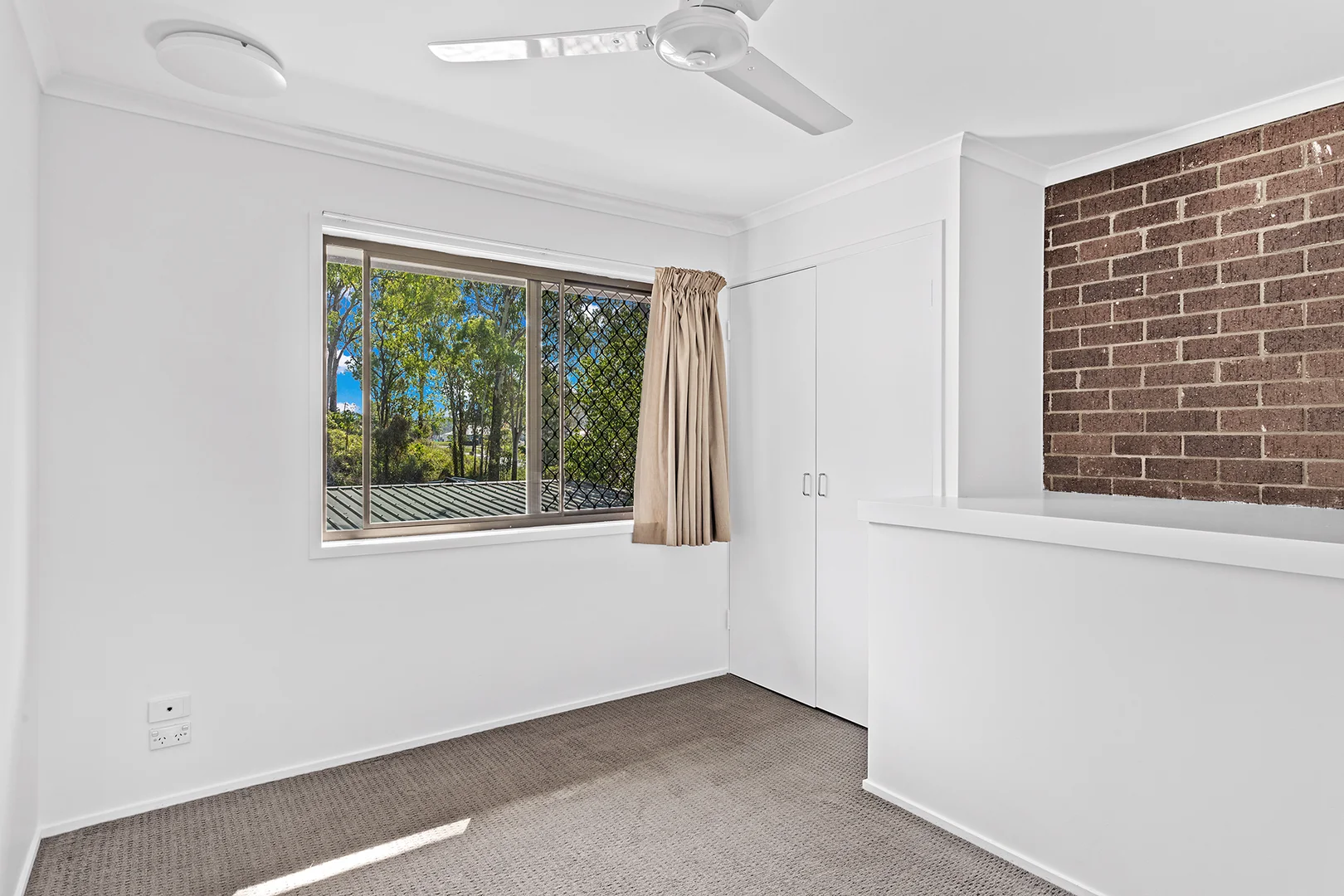 Additional image 9 of 5 Barnes Place, Cannonvale QLD 4802
