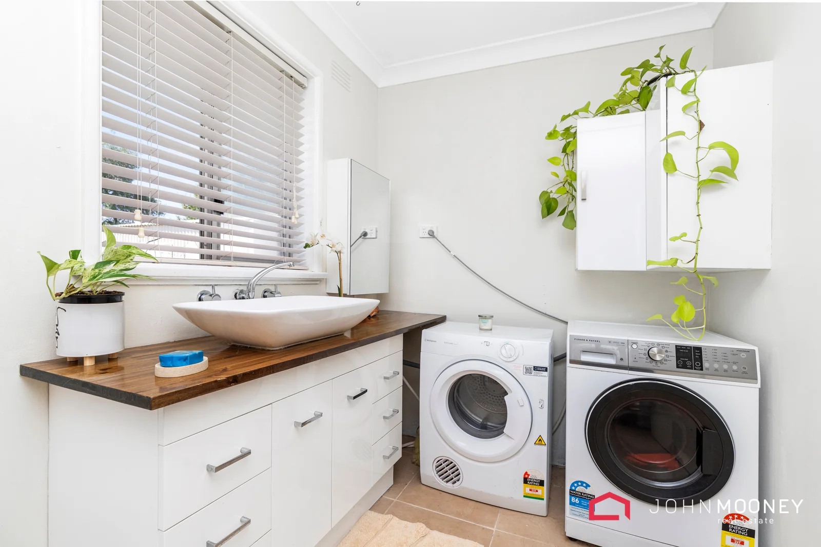 Additional image 11 of 82 Raye Street, Tolland NSW 2650