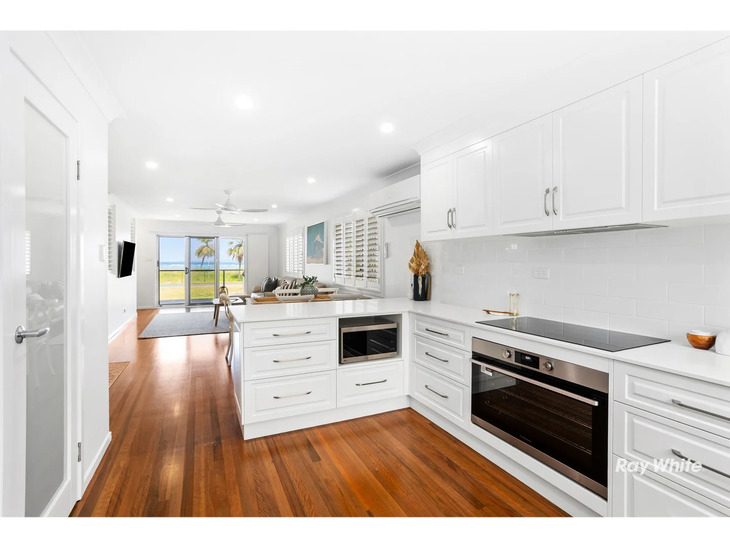 918 Scenic Highway, Kinka Beach QLD 4703