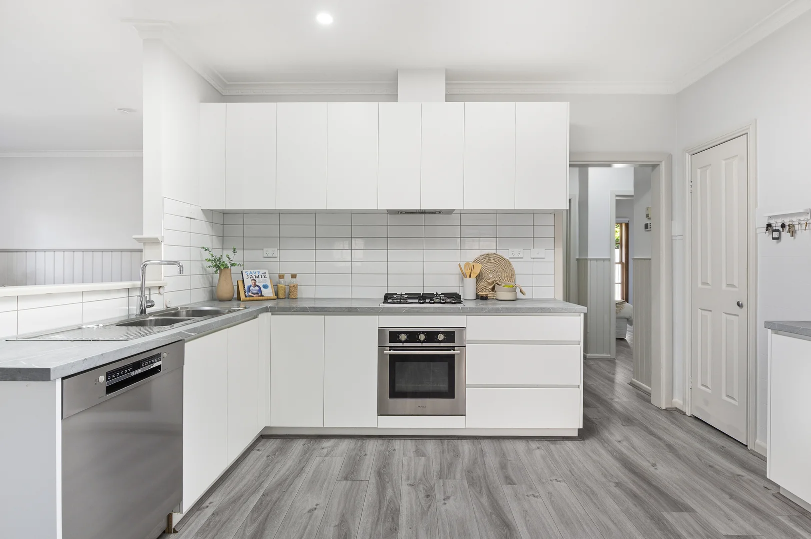 Additional image 4 of 41 Cannes Avenue, Bonbeach VIC 3196