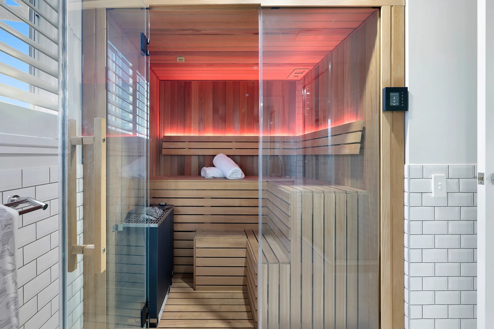 Additional image 22 of 8 Queen Guineveres Place, Sovereign Islands QLD 4216