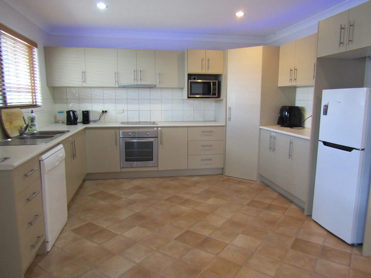 Additional image 7 of 8A 8B Boonery Street, Blackwater QLD 4717