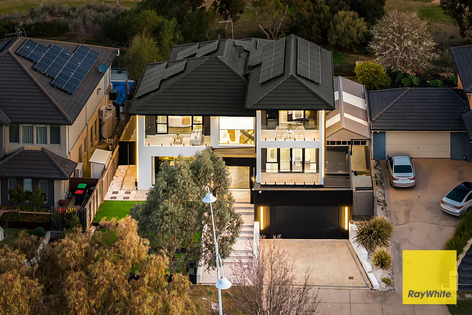 Additional image 4 of 33 Tournament Drive, Sanctuary Lakes VIC 3030