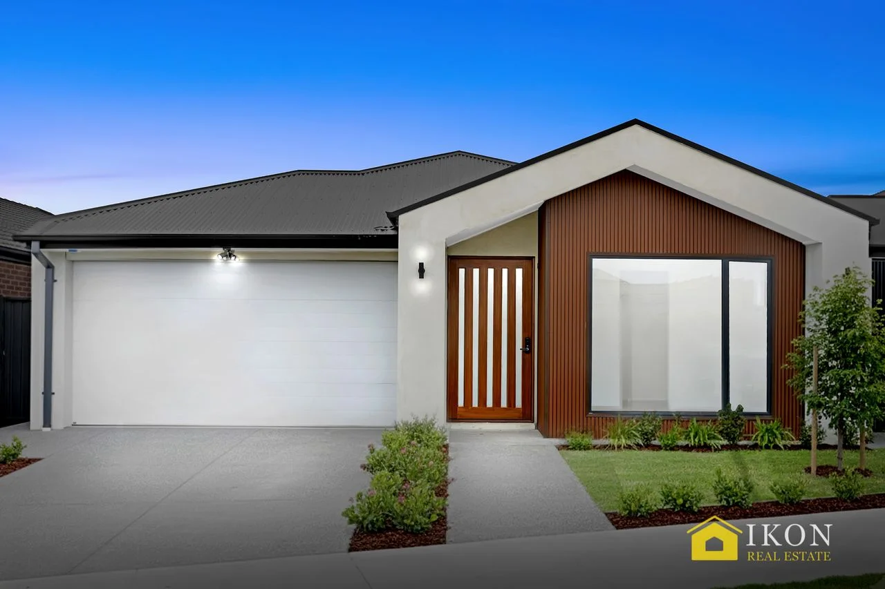 18 KYANITE BOULEVARD, Donnybrook VIC 3064