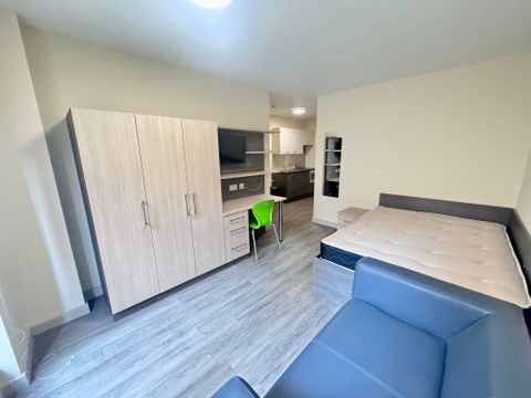 Hounds Gate, Nottingham NG1, Studio to rent