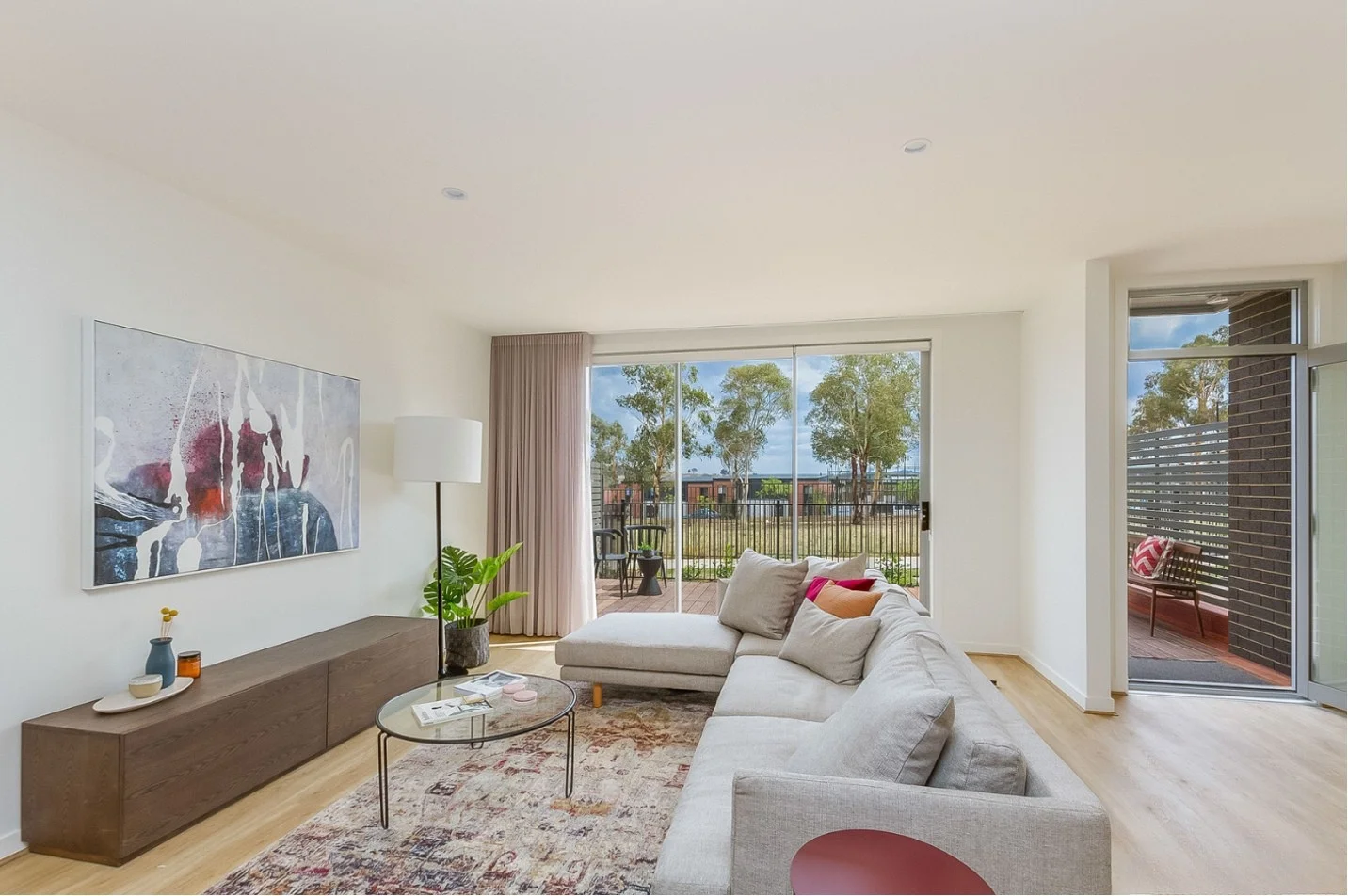 Additional image 2 of Coombs ACT 2611