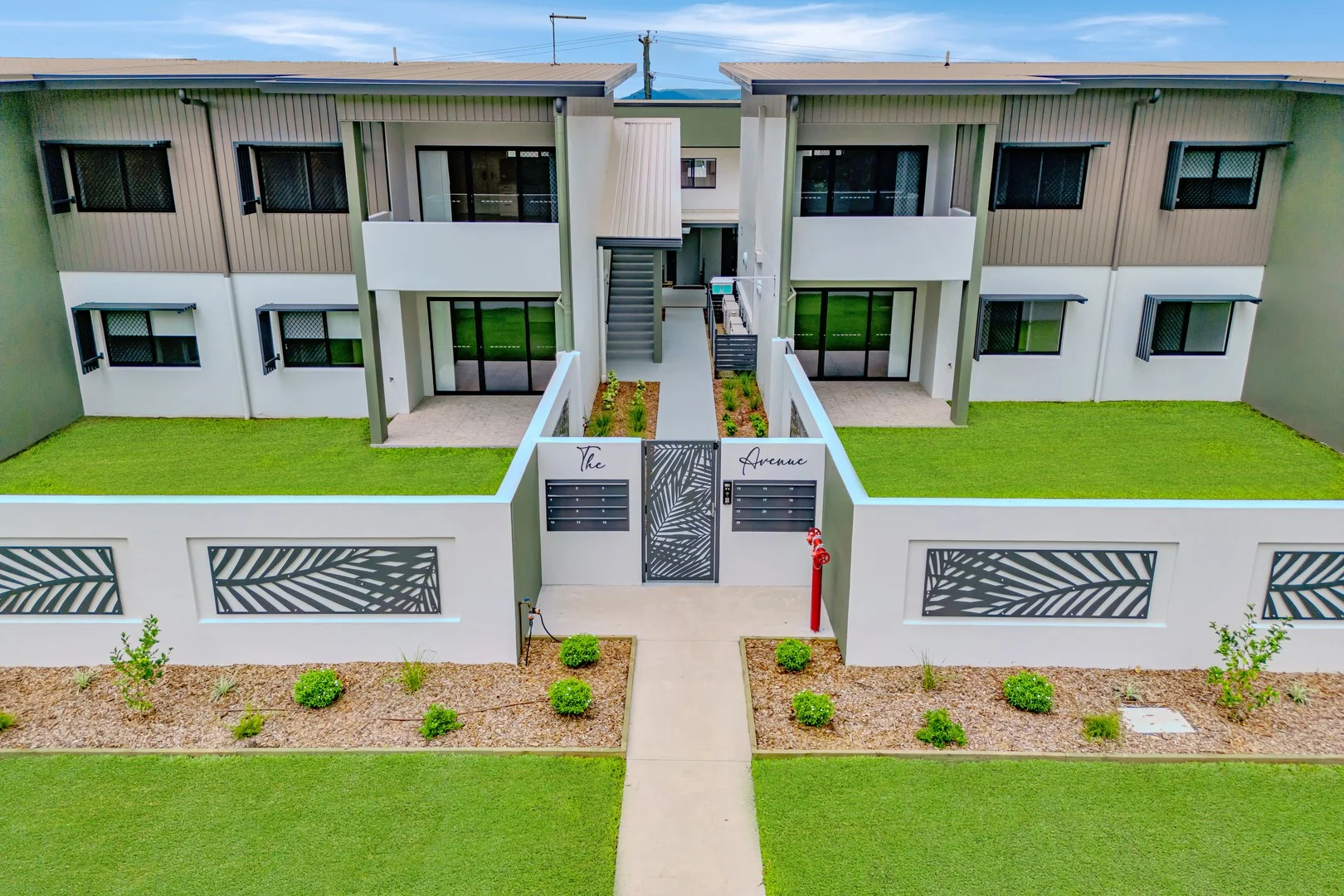 Unit 4/80-86 River Ave, Mighell QLD 4860