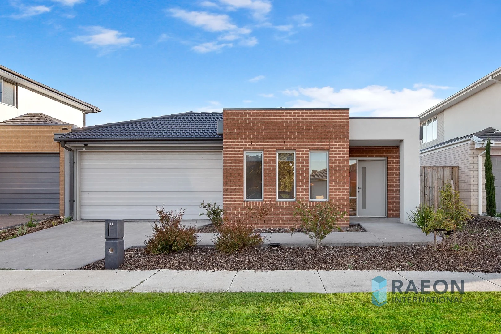 11 Course Street, Mambourin VIC 3024
