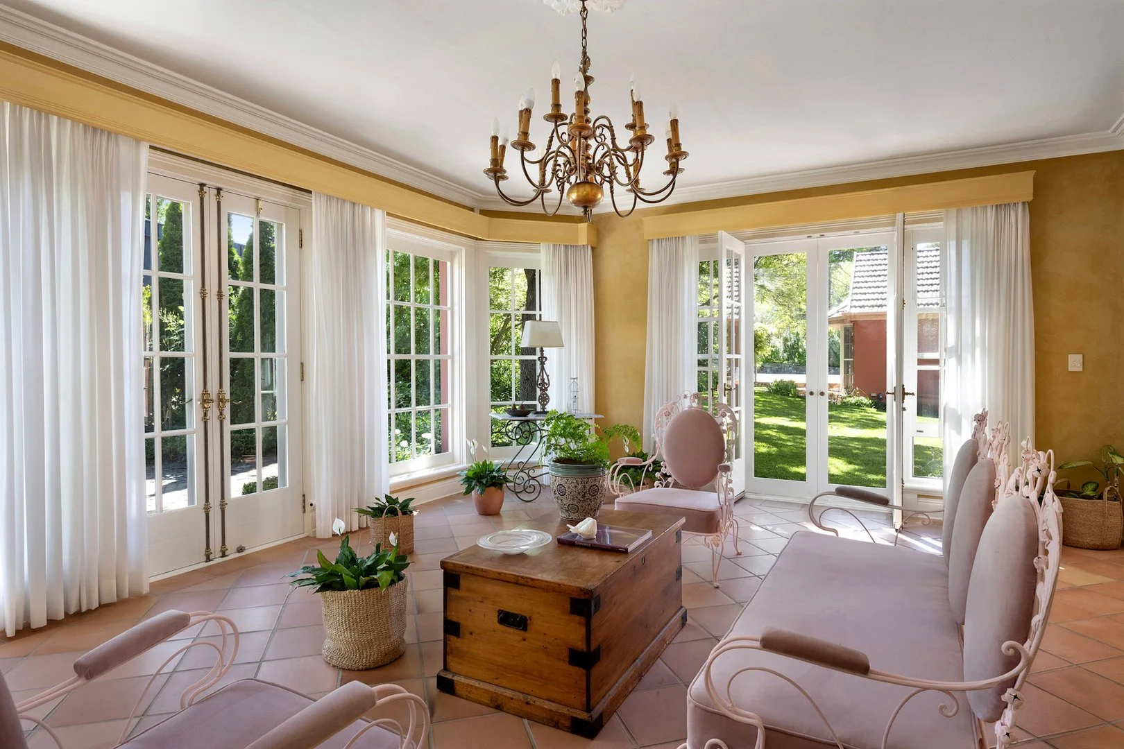 Additional image 2 of 1 Arkana Street, Yarralumla ACT 2600