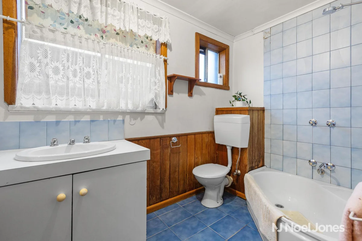 Additional image 12 of 17 Larnook Crescent, Mooroolbark VIC 3138