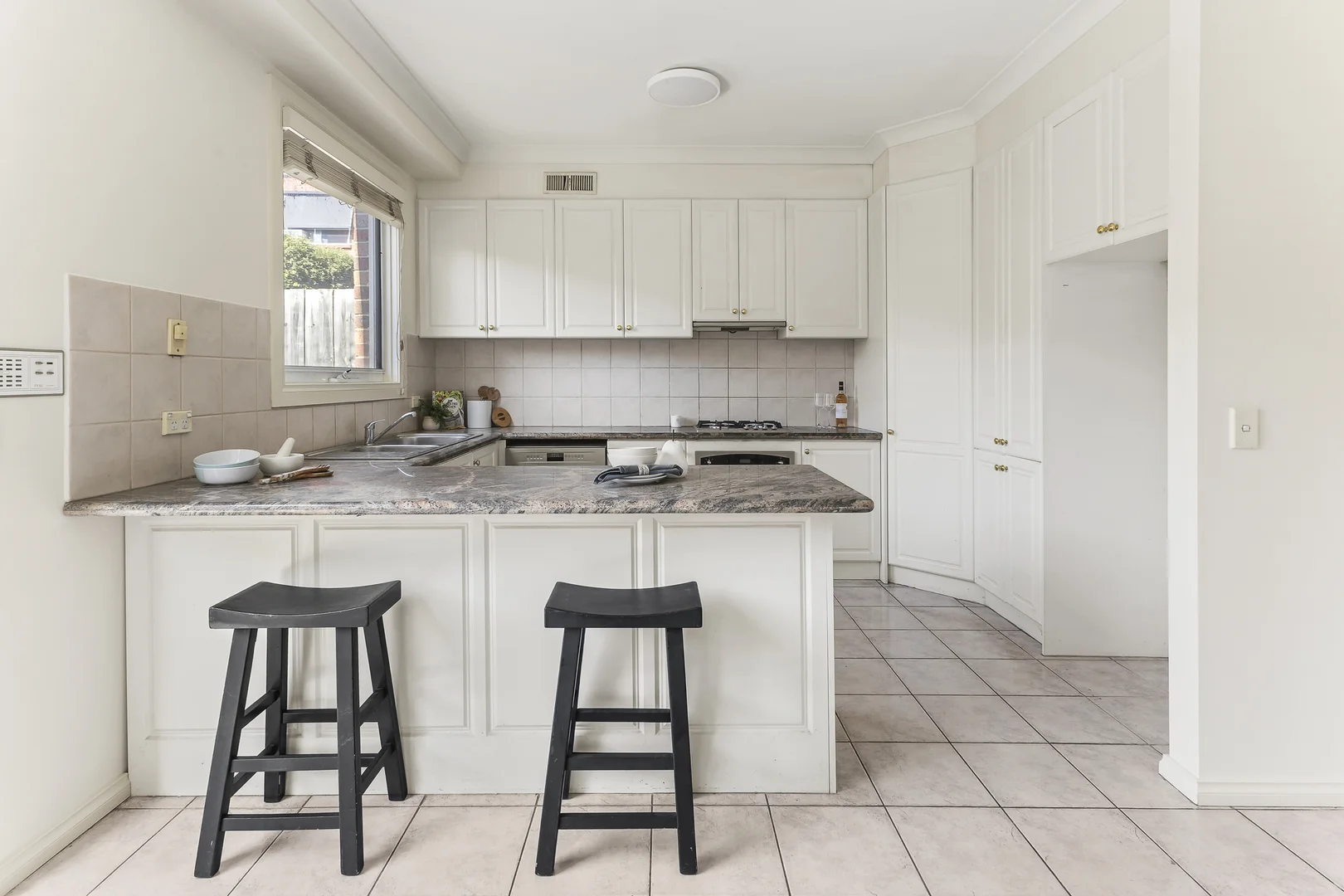 Additional image 8 of 2/10 Balmoral Avenue, Templestowe Lower VIC 3107