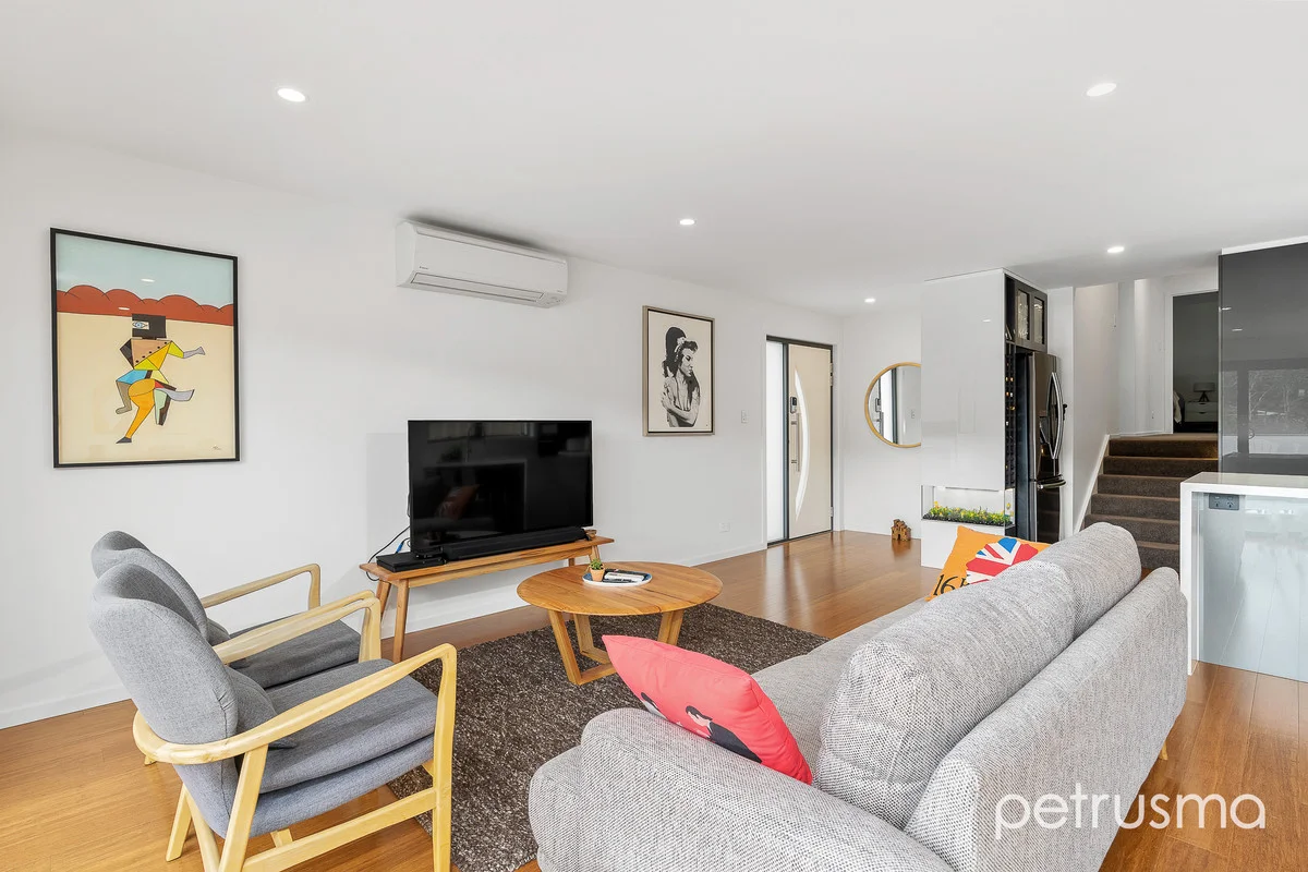 Additional image 3 of 2/9 Chaucer Road, Lenah Valley TAS 7008