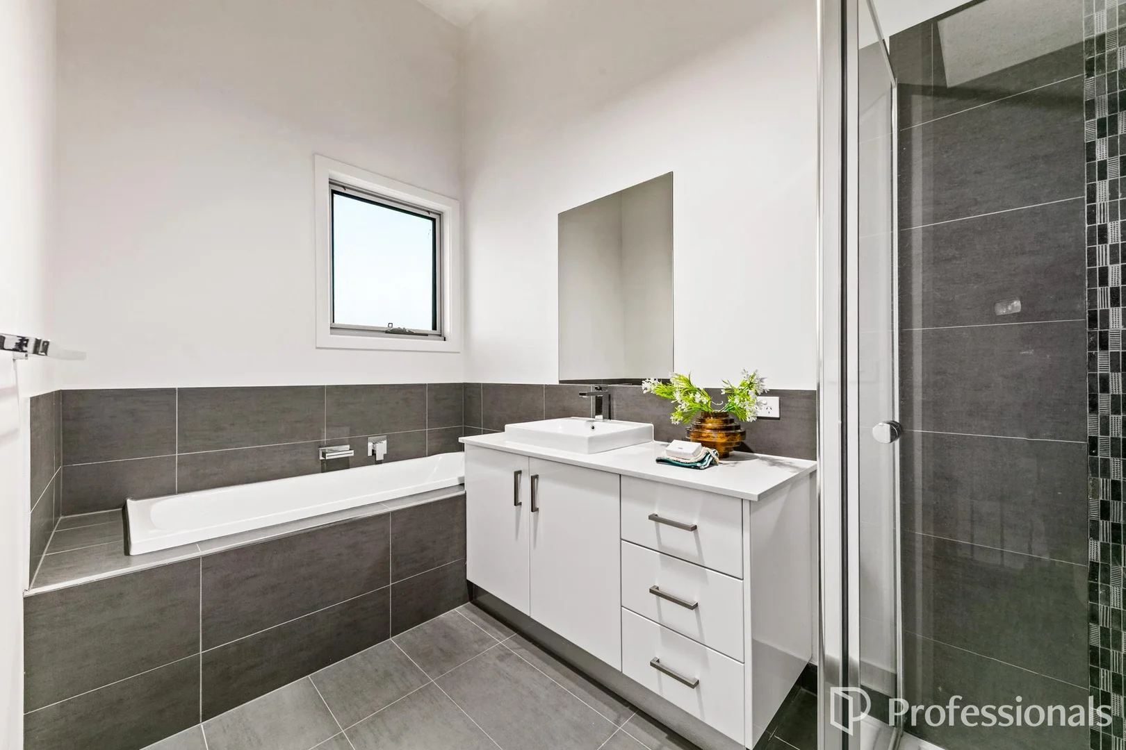 Additional image 24 of 1/13 Greville Street, Caroline Springs VIC 3023