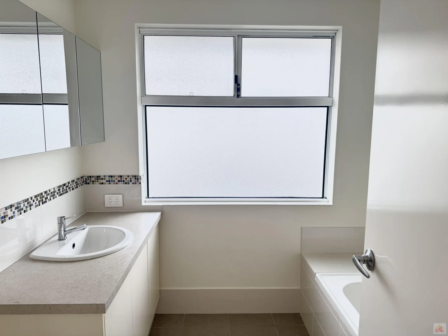 Additional image 31 of 8 Willis Road, Beaconsfield WA 6162