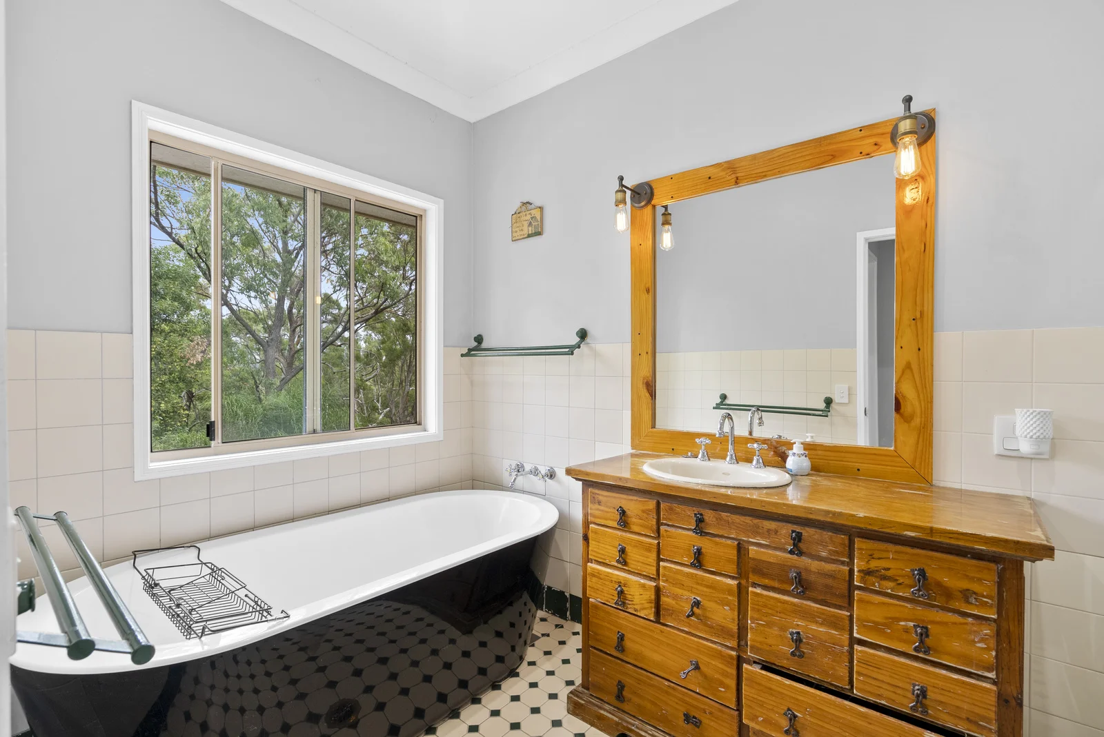 Additional image 12 of 2 Raleigh Terrace, Currumbin Waters QLD 4223