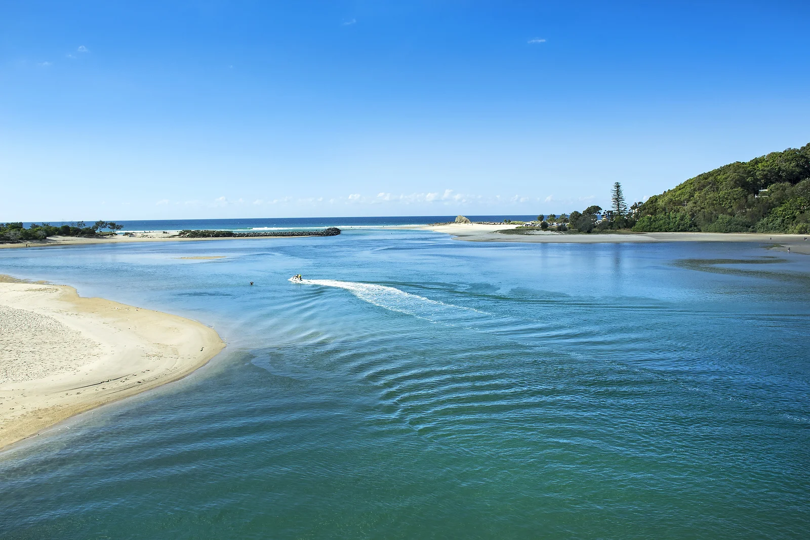 Additional image 17 of 4/9-11 Twenty Fourth Avenue, Palm Beach QLD 4221