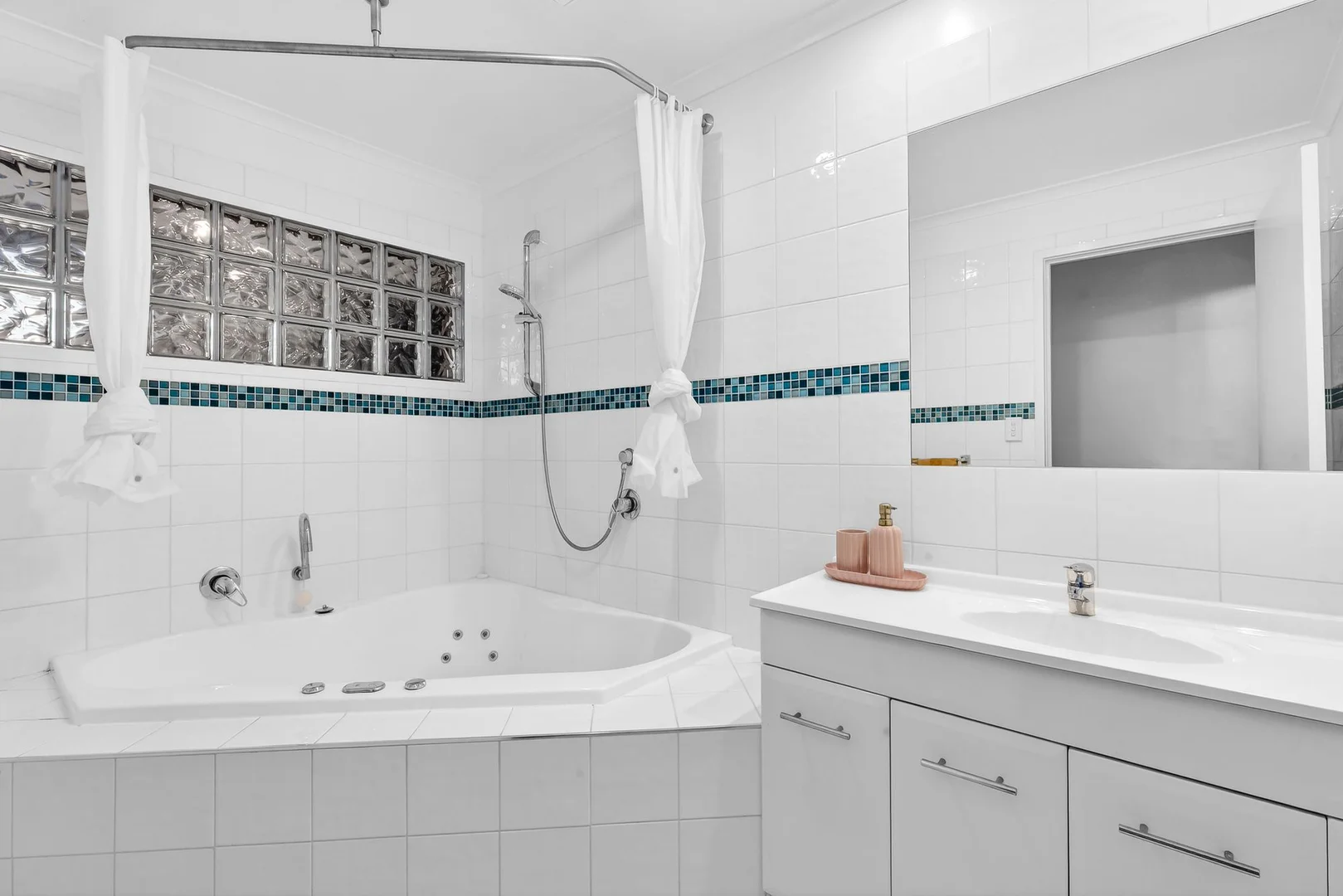 Additional image 11 of 4 Robbie Court, Leopold VIC 3224