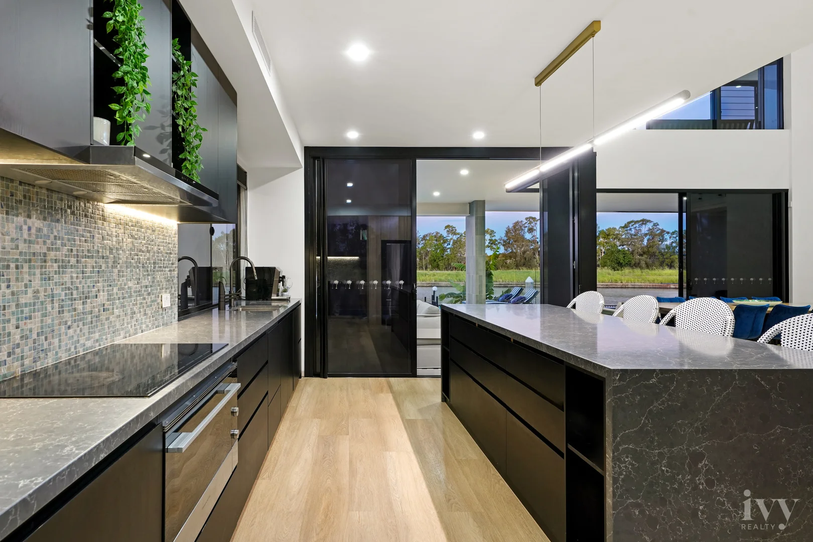 Additional image 7 of 85 Marina Parade, Jacobs Well QLD 4208