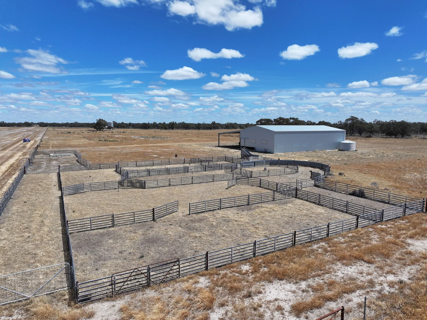 Additional image 4 of 300 Devon Road, Deniliquin NSW 2710