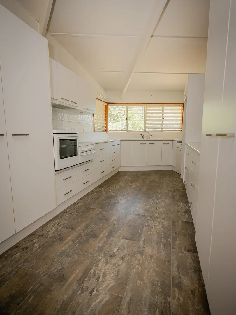 Additional image 11 of 6 Carramar Place, Roma QLD 4455