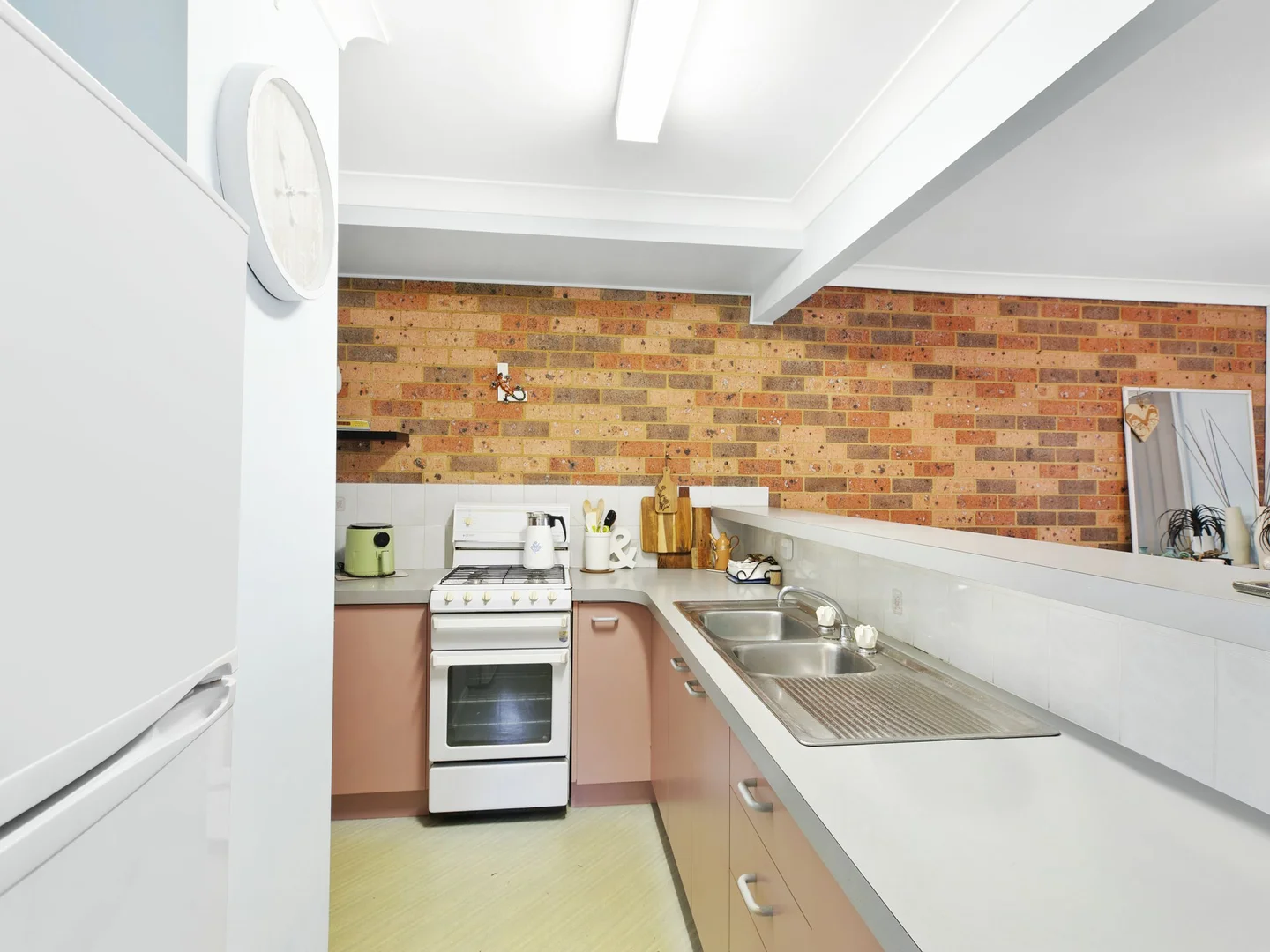 Additional image 3 of 1/8 Lonsdale Close, Lake Haven NSW 2263