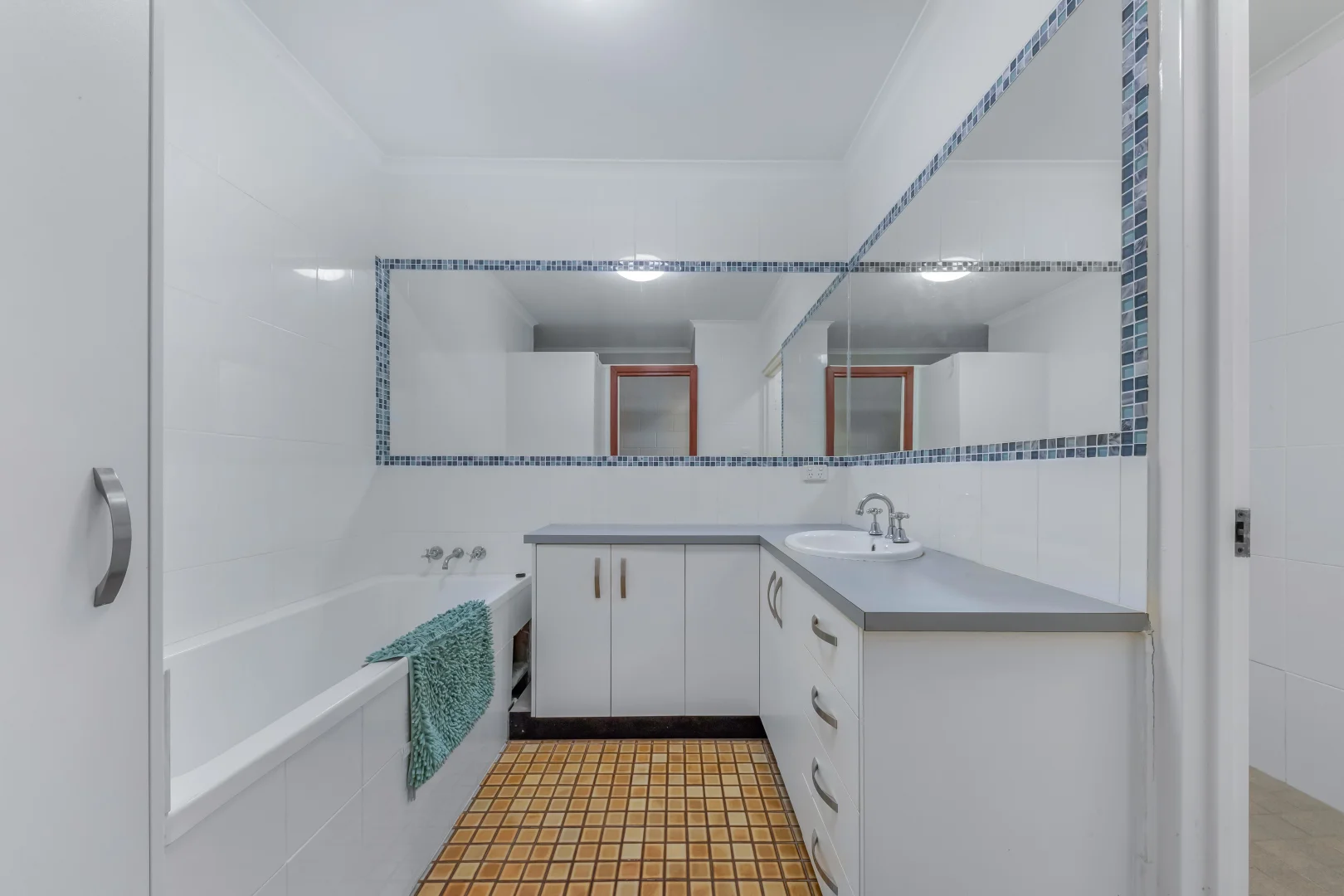 Additional image 14 of 65B Jasinique Drive, Flametree QLD 4802