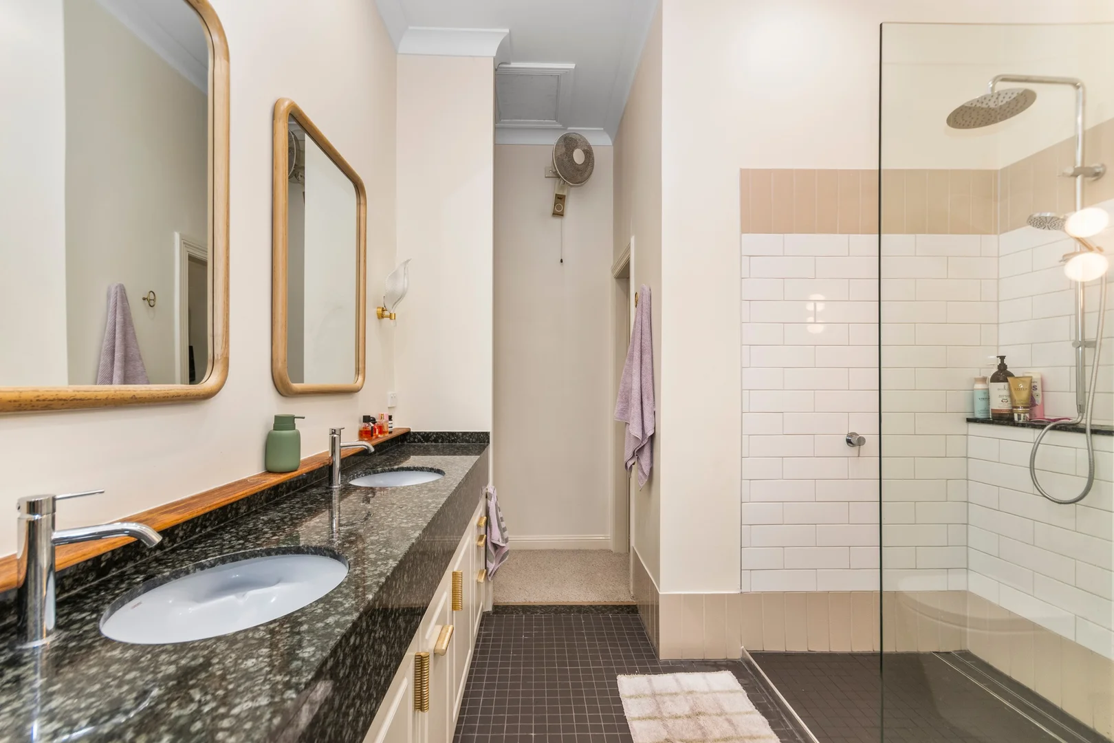 Additional image 19 of 40 Paxton Street, North Ward QLD 4810