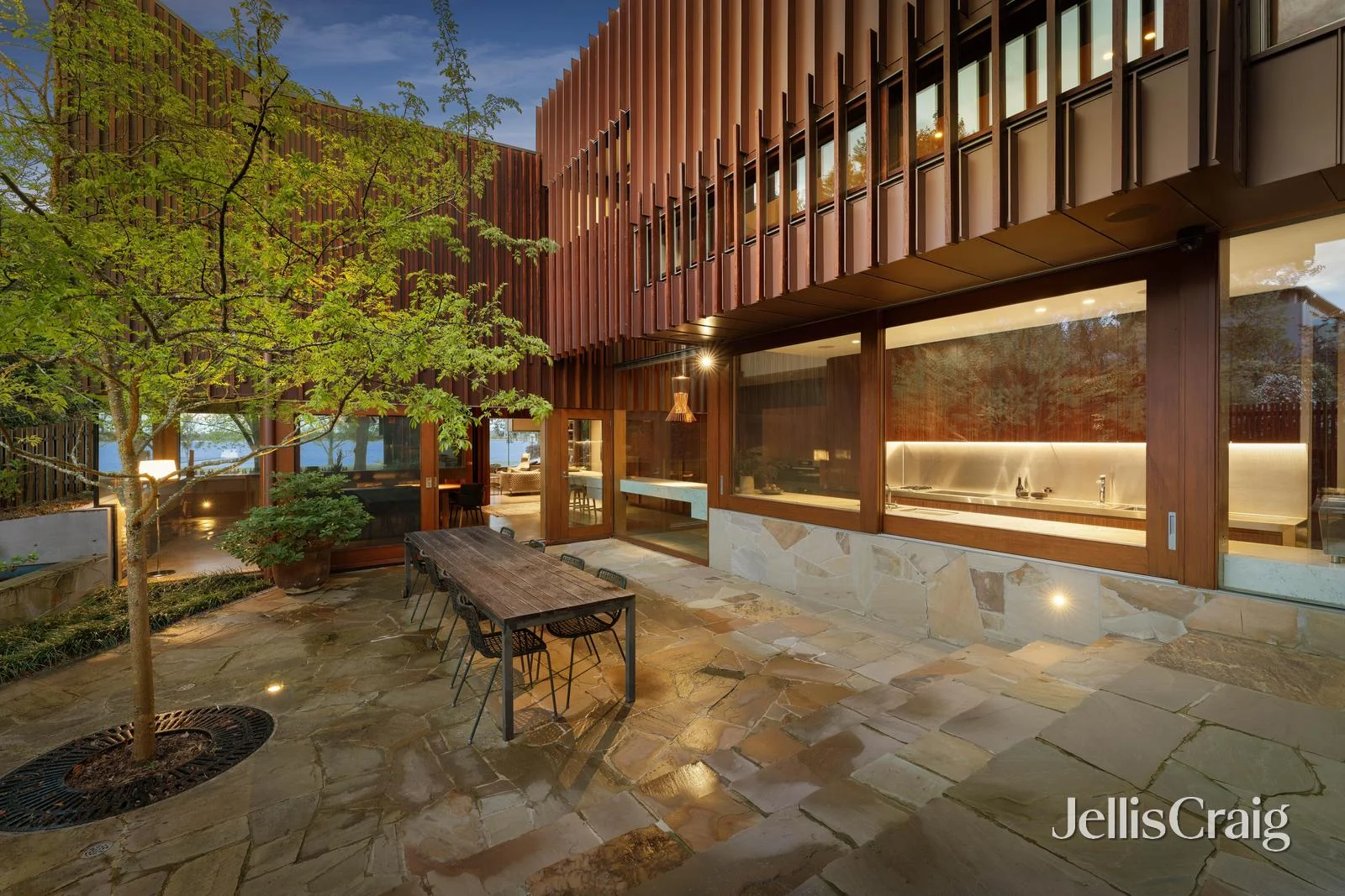 Additional image 11 of 227 Wendouree Parade, Lake Wendouree VIC 3350