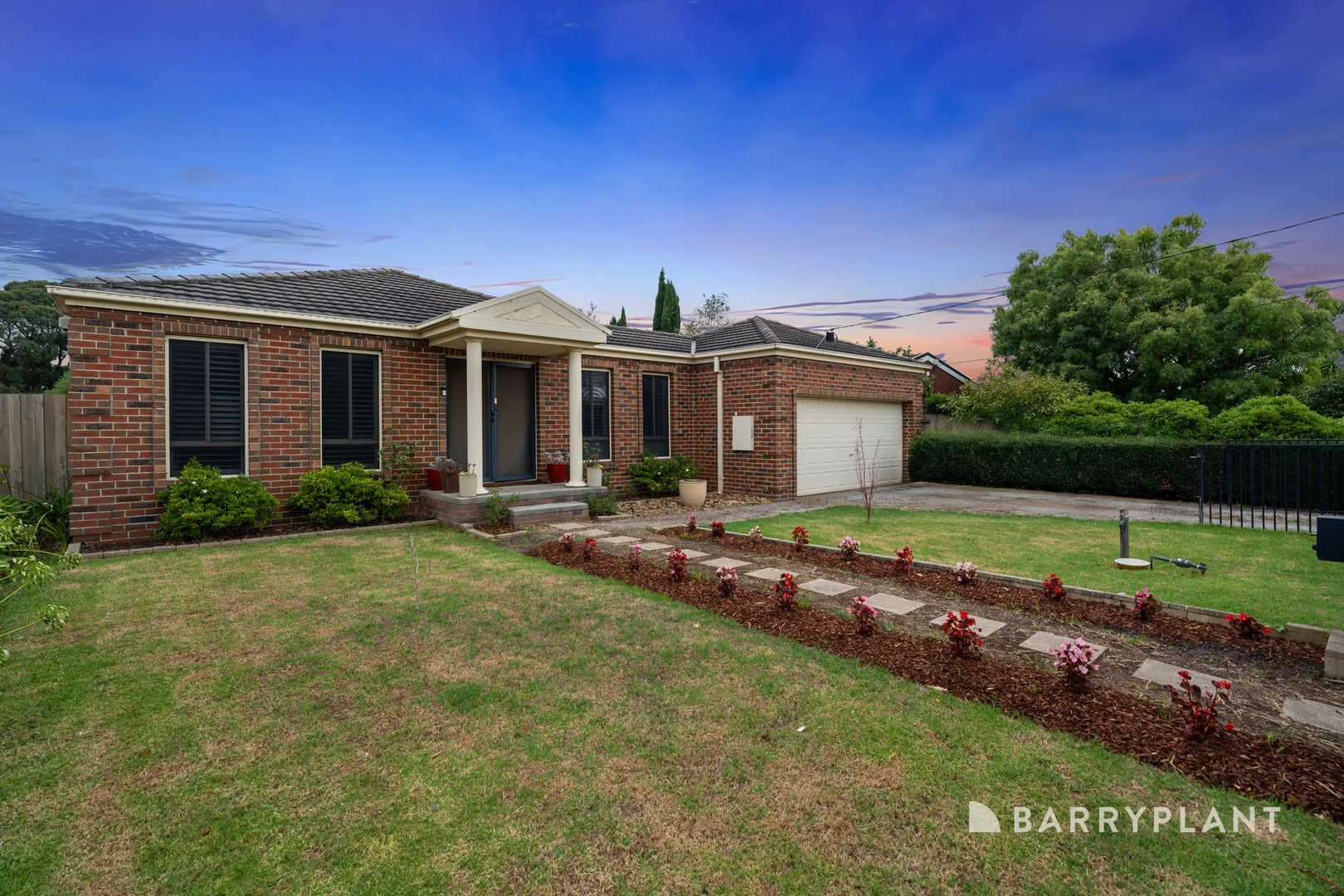 14 Guest Road, Pakenham VIC 3810