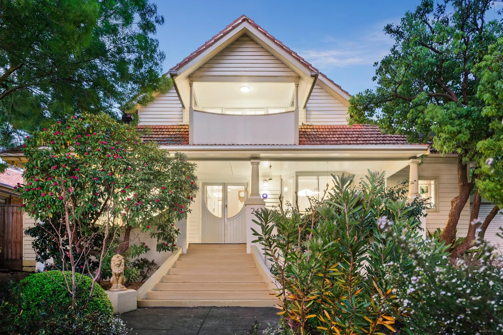 24 Gladstone Road, Briar Hill VIC 3088