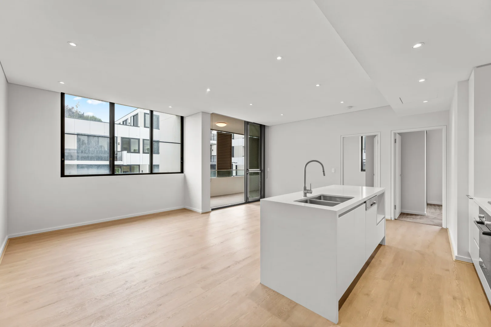 Additional image 2 of 502/66 Glencoe Street, Sutherland NSW 2232