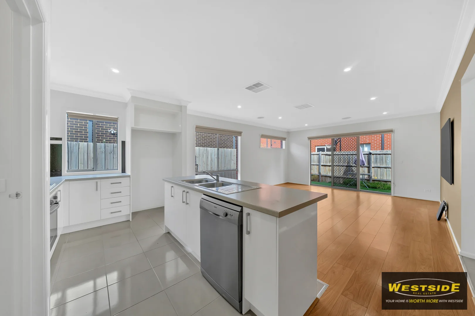 Additional image 2 of 15 Lacebark Lane, Aintree VIC 3336